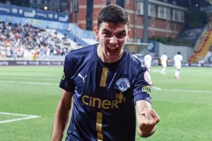 Yasin Özcan Kimdir?